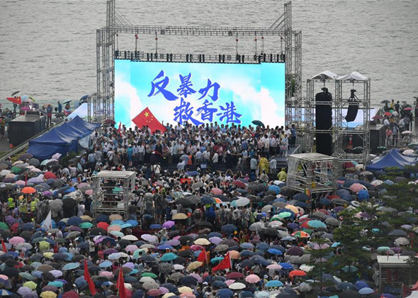 Over 470,000 People in Hong 
